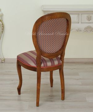 Sedia classica artigianale in legno massello di noce con seduta e schienale tappezzati